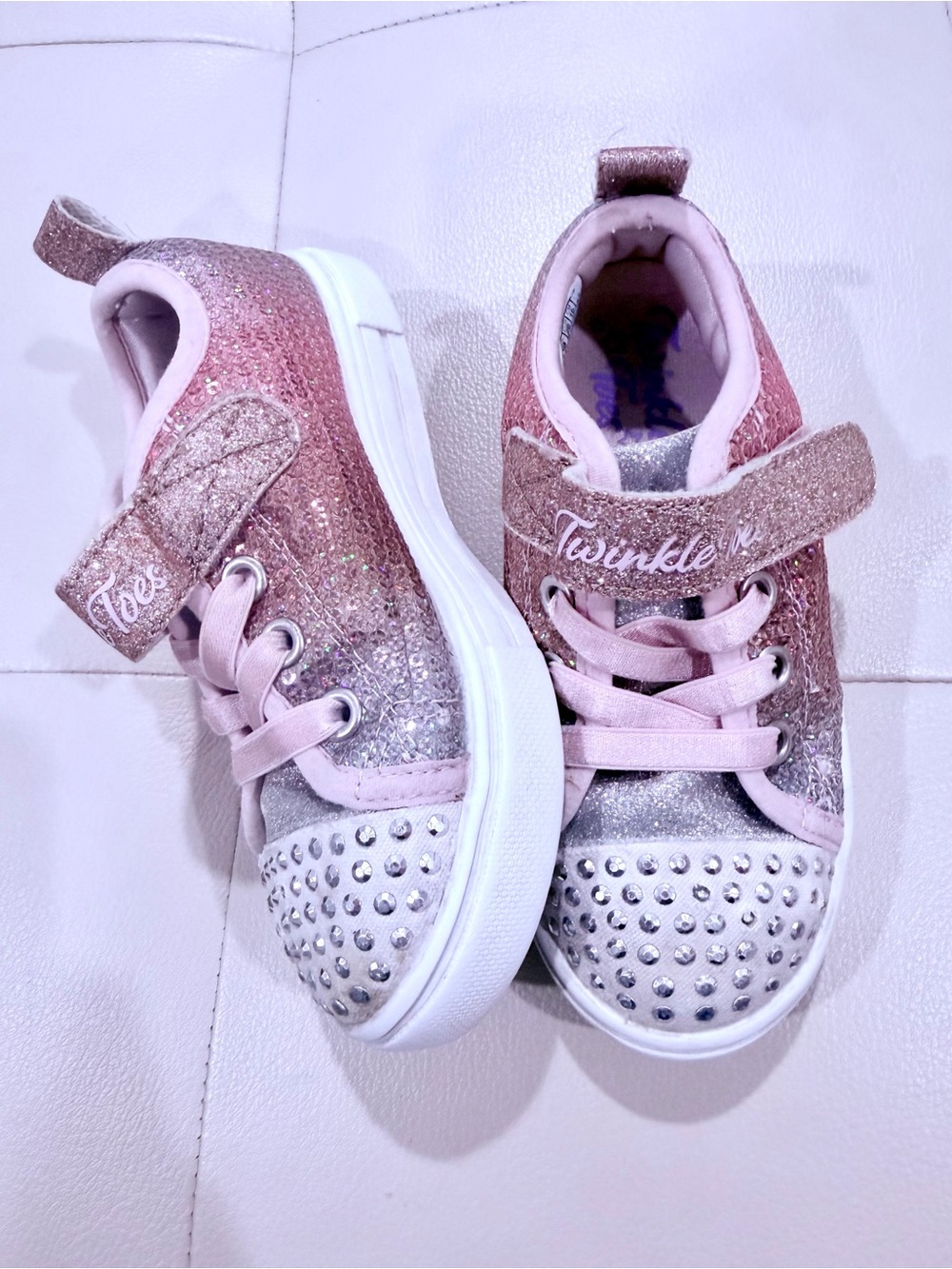 Sketchers Twinkle Toes Girls' Pink Glitter Light-Up Sneakers Size Child 10